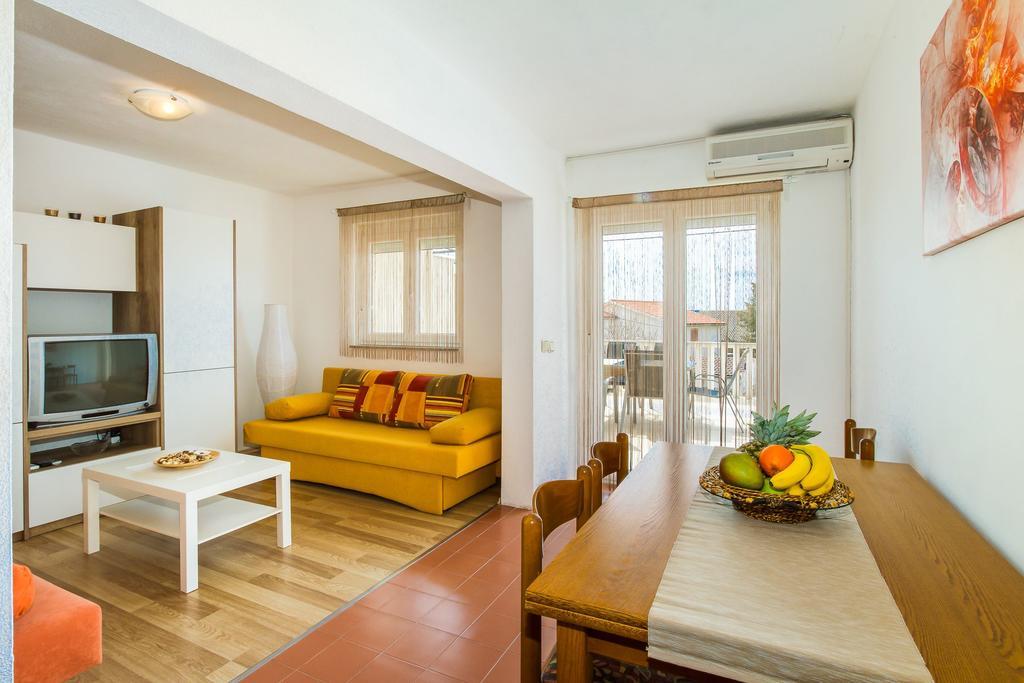 Apartmani Bregovec Maslenica Extérieur photo